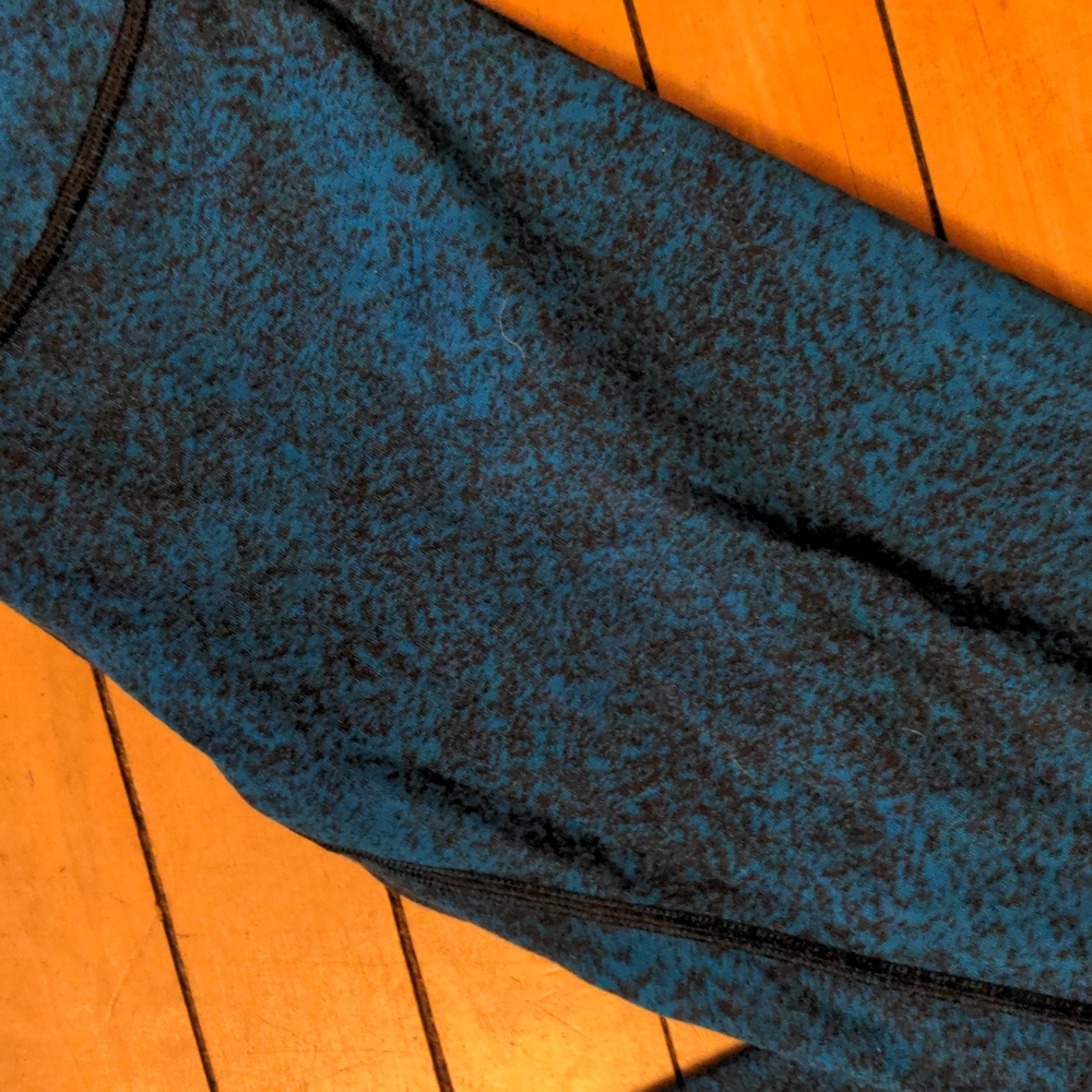 Lululemon leggings. Blue space dye print. Size 10 euc - Picture 2 of 5
